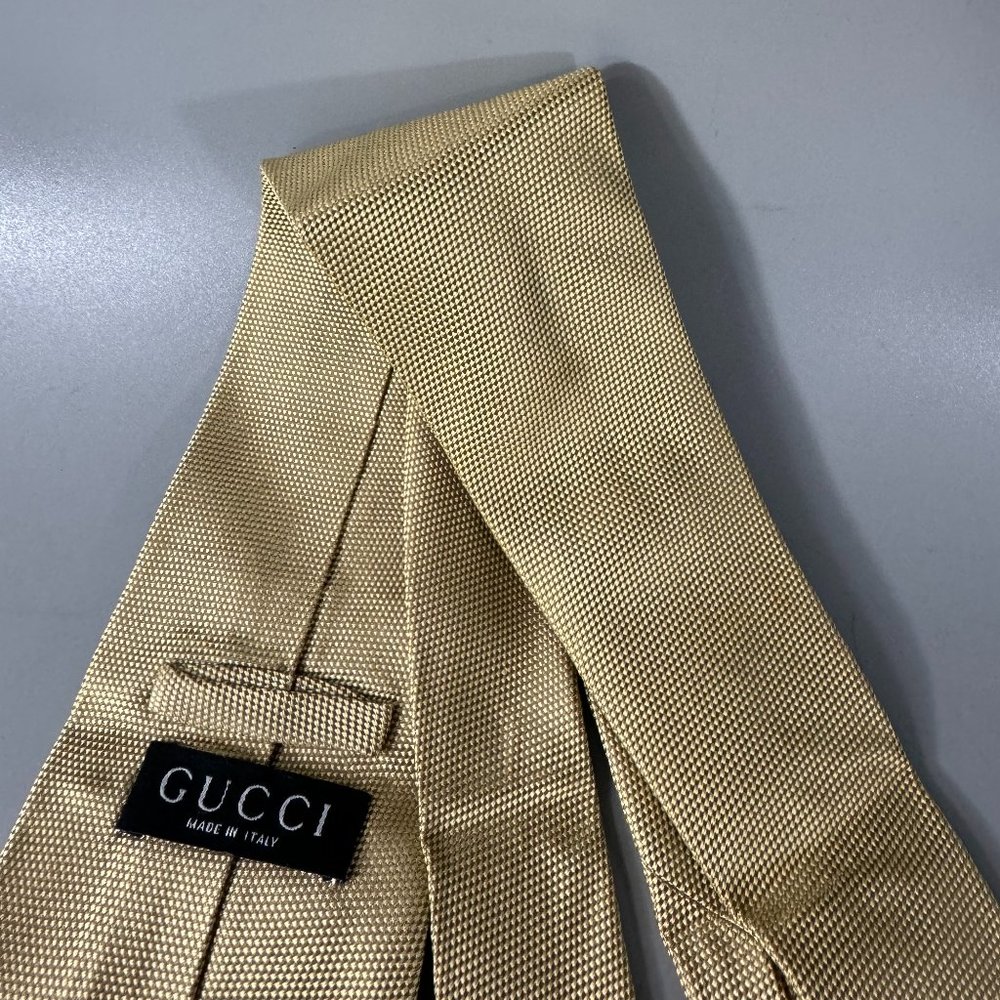 Vintage Gucci Golden 100% Silk Necktie - Picture 10 of 11
